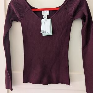 H&M Ribbed V-Neck Long Sleeve Top in Plum